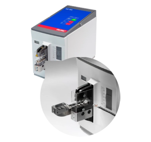 EC65 - Sertisseuse programmable à commande électrique
